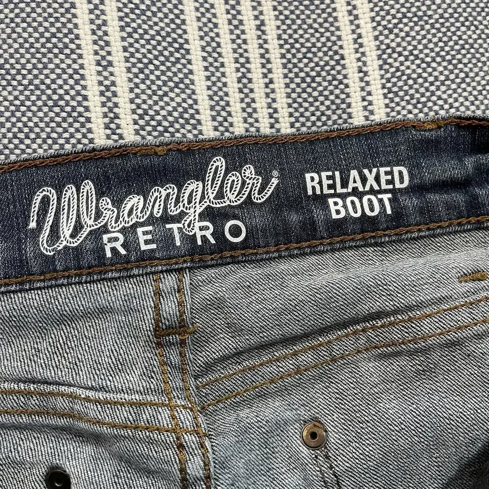 Wrangler Retro Relaxed Fit Boot Cut Jeans Mens 32x31 Blue Light Stretch